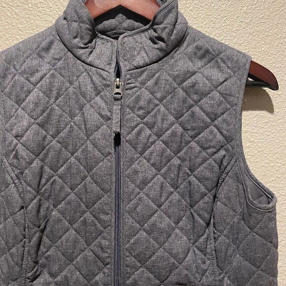 Van Heusen Women's Fitted Grey Vest Size Small - Picture 3 of 10